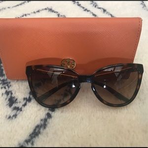 Tory Burch foldable tortoise sunglasses